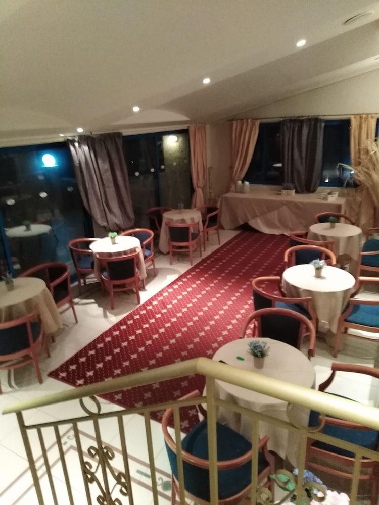 贝尼蔡斯 Costa Blu酒店 外观 照片